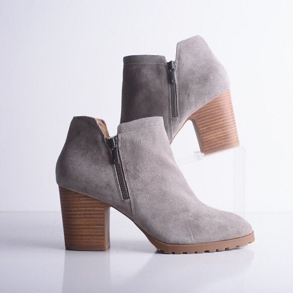 Lucky Brand Womens Noryn Gray Suede Ankle Boots heeled Booties US 10 EU 42 NWOT - Picture 2 of 8
